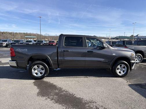 Granite Crystal Metallic Clearcoat 2026 RAM 1500 Big Horn/Lone Star