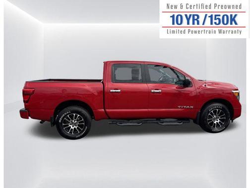 2021 Nissan Titan SV