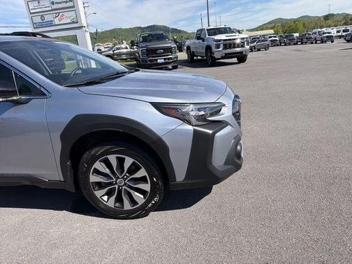 Ice Silver Metallic 2025 Subaru Outback Limited