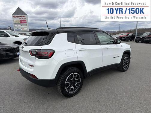 2025 Jeep Compass Trailhawk