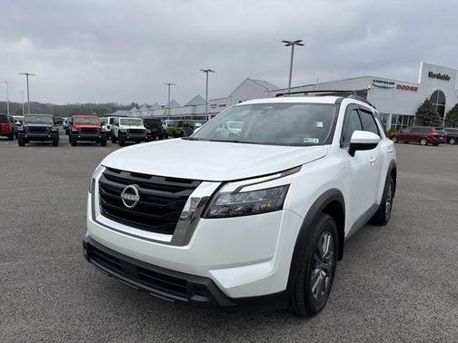 2025 Nissan Pathfinder SV 4WD
