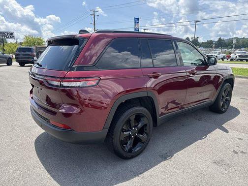 2024 Jeep Grand Cherokee Altitude