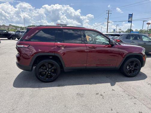 2024 Jeep Grand Cherokee Altitude