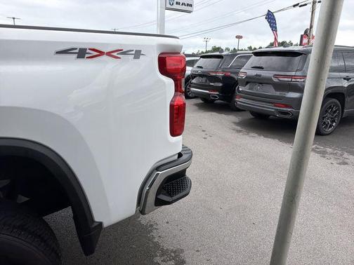 Summit White 2023 Chevrolet Silverado 2500 LT