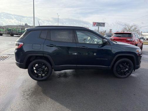 Fathom Blue Pearl Coat 2026 Jeep Compass Latitude
