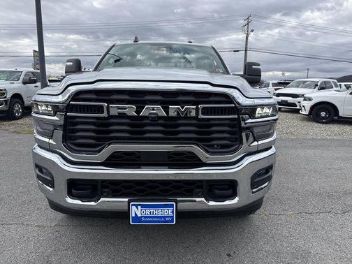 Silver Zynith 2026 RAM 2500 Tradesman Crew Cab 4x4 6'4' Box