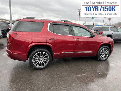 2023 GMC Acadia Denali