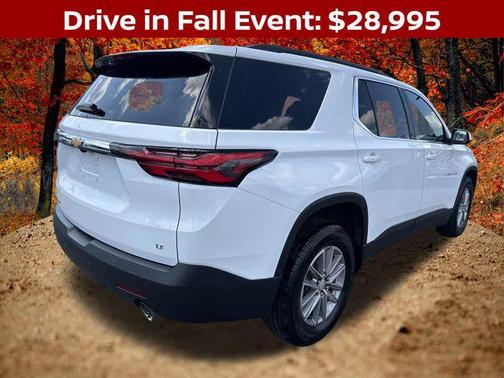 2023 Chevrolet Traverse LT Leather