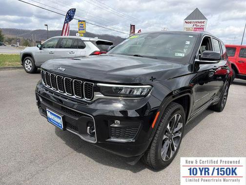 Diamond Black Crystal Pearlcoat 2023 Jeep Grand Cherokee Overland