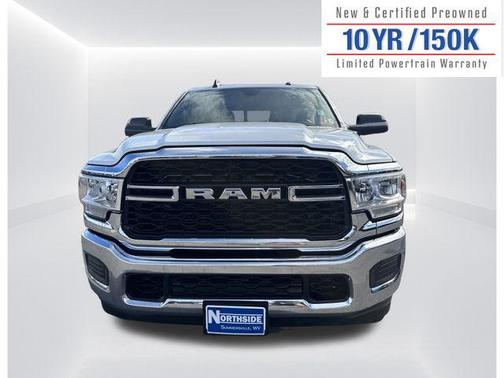 2022 RAM 2500 Tradesman Crew Cab 4x4 6'4' Box