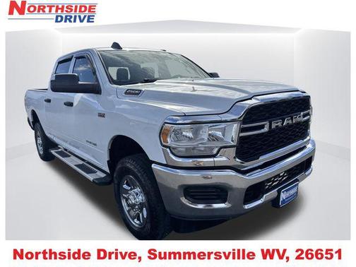 2022 RAM 2500 Tradesman Crew Cab 4x4 6'4' Box