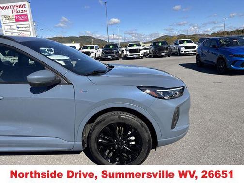 2025 Ford Escape ST-Line Elite