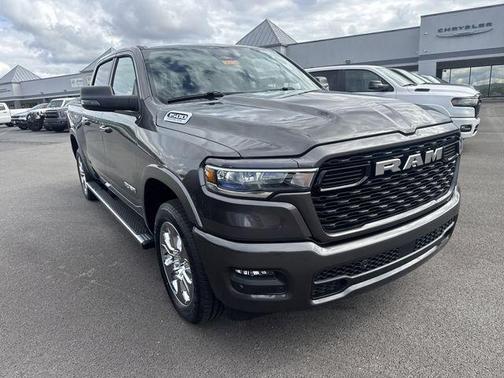 Granite Crystal Metallic Clearcoat 2026 RAM 1500 Big Horn/Lone Star