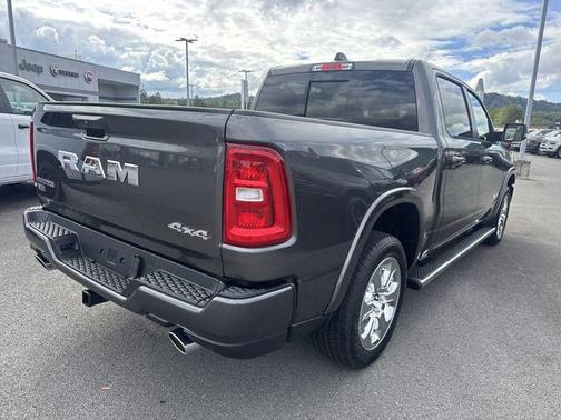 Granite Crystal Metallic Clearcoat 2026 RAM 1500 Big Horn/Lone Star