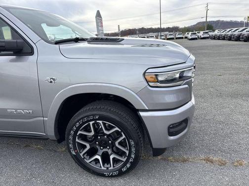 Billet Silver Metallic Clearcoat 2026 RAM 1500 Laramie