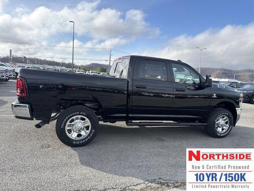 2026 RAM 2500 Tradesman Crew Cab 4x4 6'4' Box