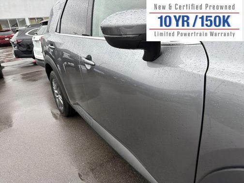 2025 Nissan Pathfinder SV 4WD