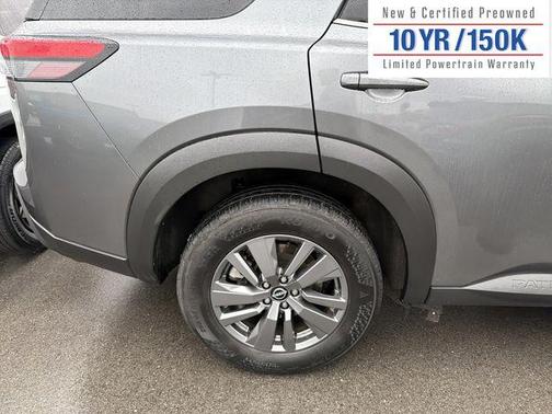 2025 Nissan Pathfinder SV 4WD