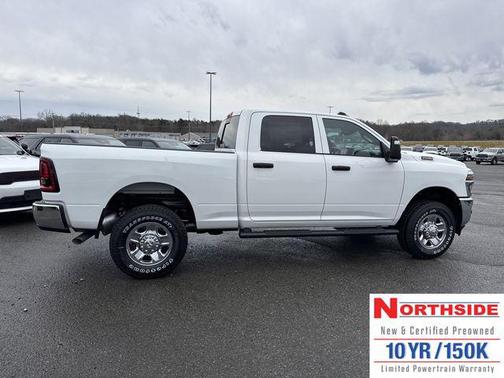 2026 RAM 2500 Tradesman Crew Cab 4x4 6'4' Box