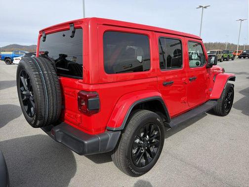2025 Jeep Wrangler 4xe Sahara