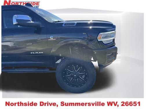 2022 RAM 3500 Laramie Crew Cab 4x4 6'4' Box