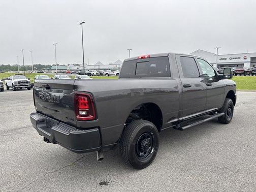 2025 RAM 2500 Tradesman Crew Cab 4x4 6'4' Box