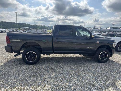 2025 RAM 2500 Laramie Crew Cab 4x4 6'4' Box
