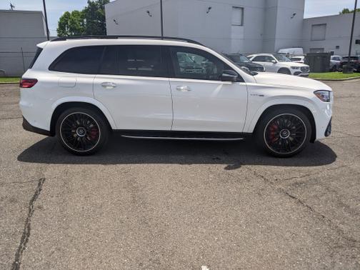 2024 Mercedes-Benz AMG GLS 63