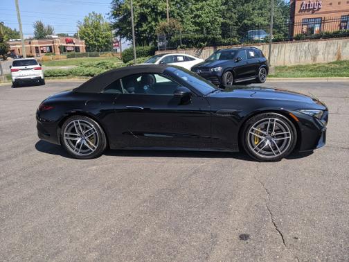 2023 Mercedes-Benz AMG SL 63 Base