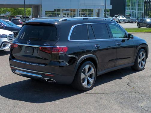 Obsidian Black Metallic 2022 Mercedes-Benz GLS 450