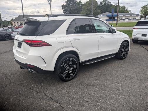 2025 Mercedes-Benz GLE 450e 4MATIC