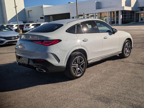 2025 Mercedes-Benz GLC 300 4MATIC