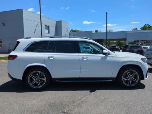 Polar White 2024 Mercedes-Benz GLS 450