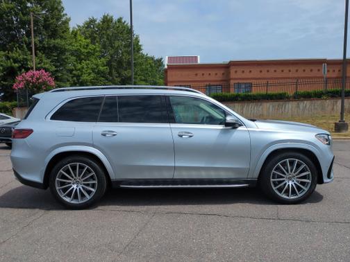 Cirrus Silver Metallic 2026 Mercedes-Benz GLS 450
