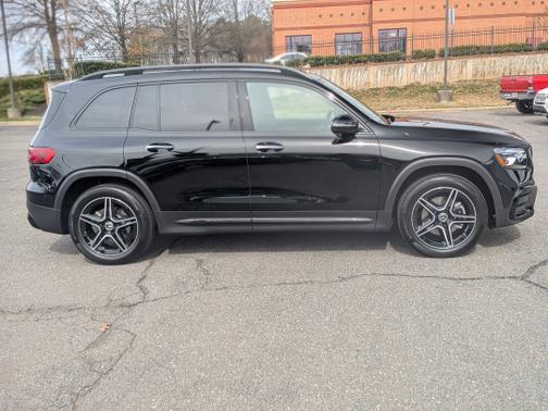 2025 Mercedes-Benz GLB 250 4MATIC