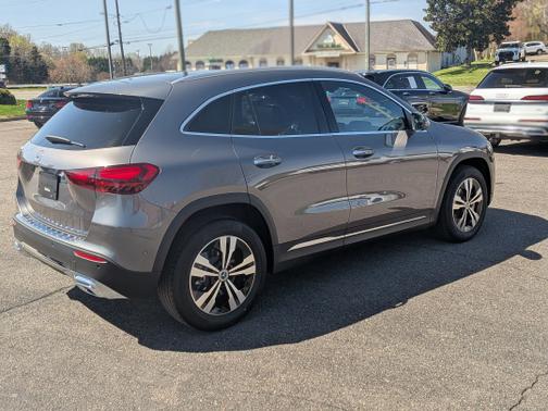 2025 Mercedes-Benz GLA 250 Base