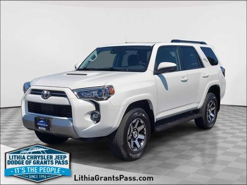 2024 Toyota 4Runner TRD Off Road