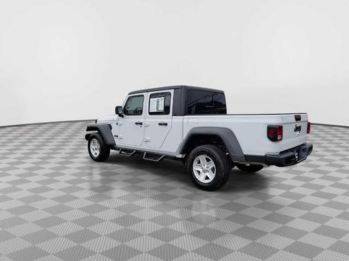 2023 Jeep Gladiator Sport