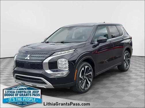 2023 Mitsubishi Outlander SE