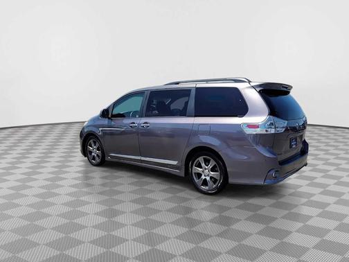 2017 Toyota Sienna SE Premium
