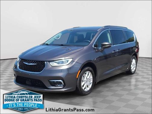 2022 Chrysler Pacifica Touring-L