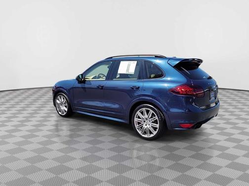 2013 Porsche Cayenne GTS
