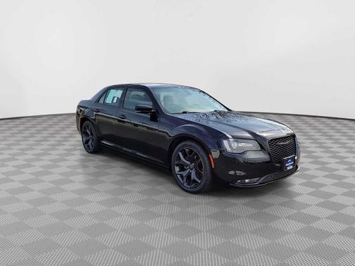 2021 Chrysler 300 S