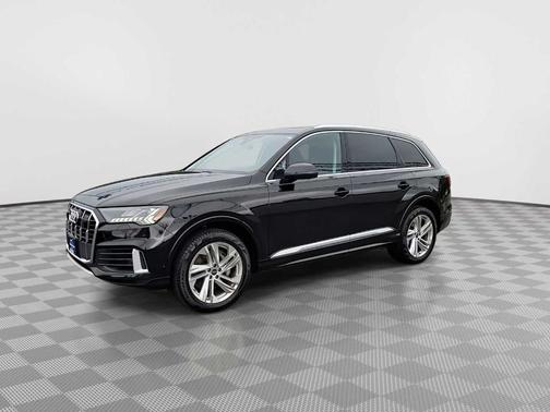 2024 Audi Q7 55 Premium Plus