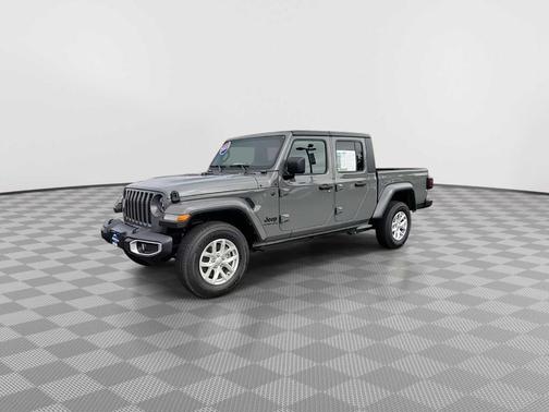 2023 Jeep Gladiator Sport