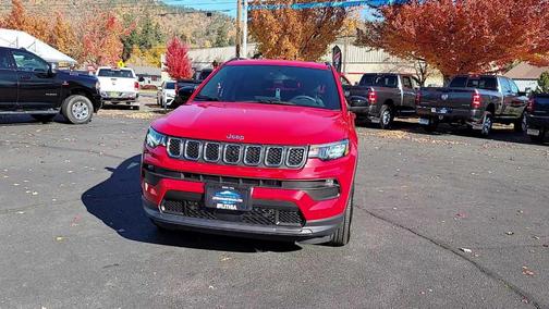 2024 Jeep Compass Latitude Lux