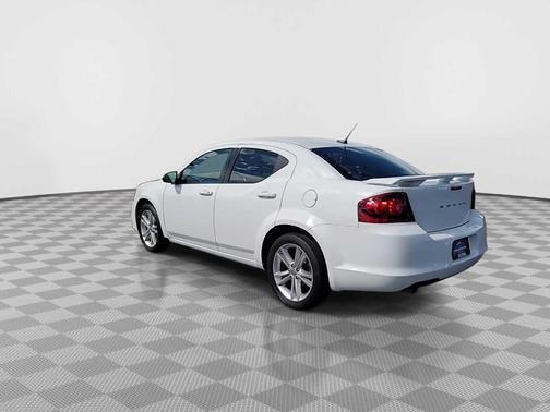 2012 Dodge Avenger SE