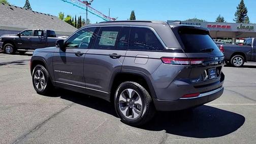 2024 Jeep Grand Cherokee 4xe Base