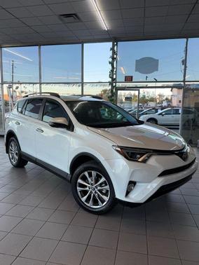 2017 Toyota RAV4 Platinum Sport Utility 4D