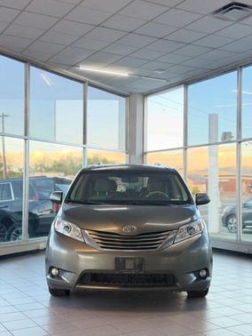 2011 Toyota Sienna XLE